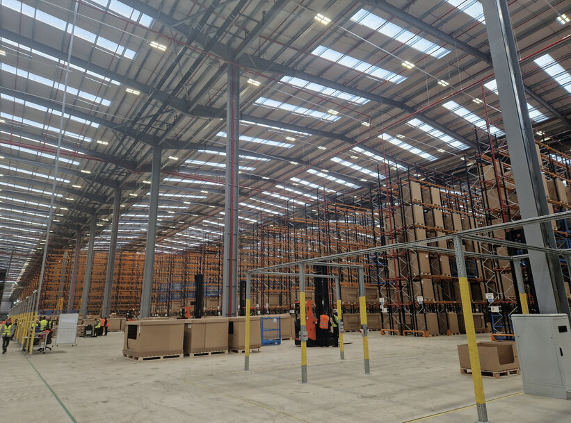 DS Smith Secures £108M Contract Extension with JLR for Sustainable Packaging Solutions